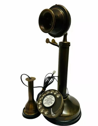 Ancien téléphone bougeoir