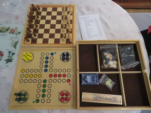 Boite bois set de jeux - de,