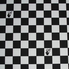 Tissu coton authentique à carreaux blanc cassé logo noir et blanc prix défaut...