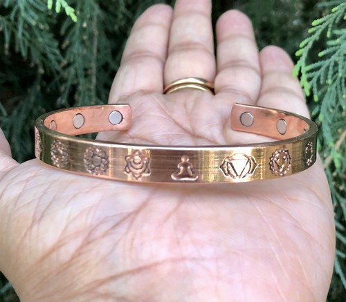 Bracelet manchette magnétique