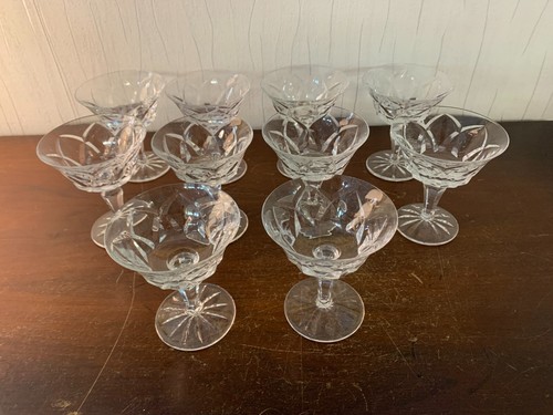 Coupes champagne modèle - 2, à