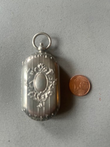 Ancien porte louis - ancien, porte-louis