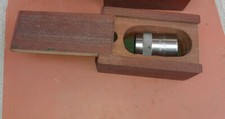 Wood box for case Gage gauge