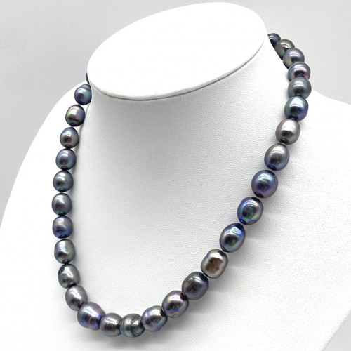 Collier noir perles baroques