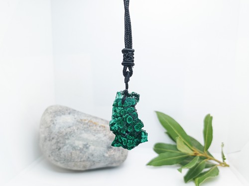 Pendentif malachite naturelle