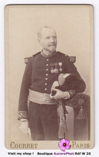 Général militaire médaillé - gÉnÉral,
