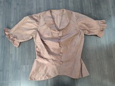 Chemisier Historique en Soie Sauvage (1895-1910)  Provenance  Comtesse Française