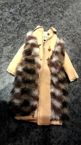 Pour poupee barbie - poupee, manteau