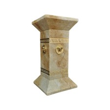 Élégante colonne grecque