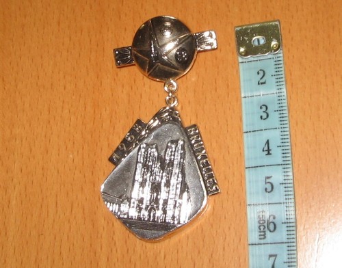 Tres rare broche expo - rare, 58