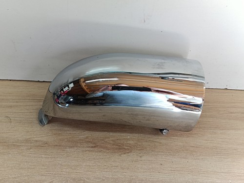 Une protection echappement - une,
