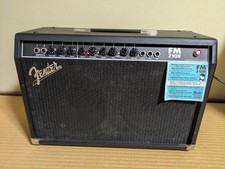 Combiné amplificateur et