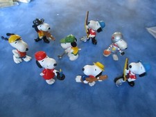 LOT DE 8 FIGURINES  PEANUTS SNOOPY VINTAGE 1958-66 UNITED FEATURE