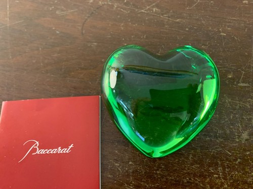 Presse papier cœur vert