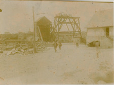 France, Une Fabrique de pierres naturelles Vintage citrate print.  cit print