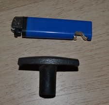 Poignée de porte femelle en