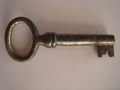 Ancienne petite clé - , de