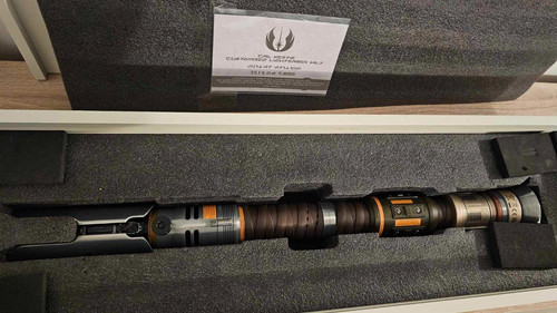 Sabre laser disney cal kestis