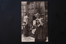 Postcard: Breton Brittany Costumes - 1644 Bed Closed Each Undresses