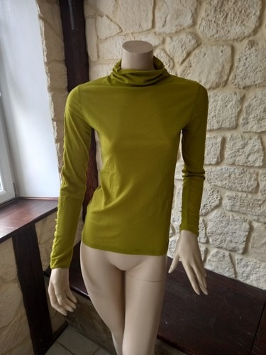 Magnifique sous pull vert anis