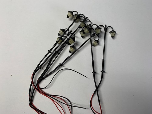 Lot lampadaires doubles - de,