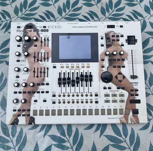 Roland 909 used - roland, mc-909