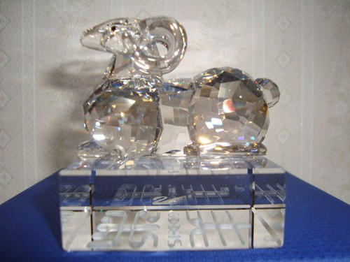 Figurine cristal swarovski - figurine,