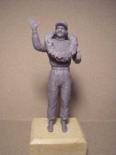 Figurine emerson - ,