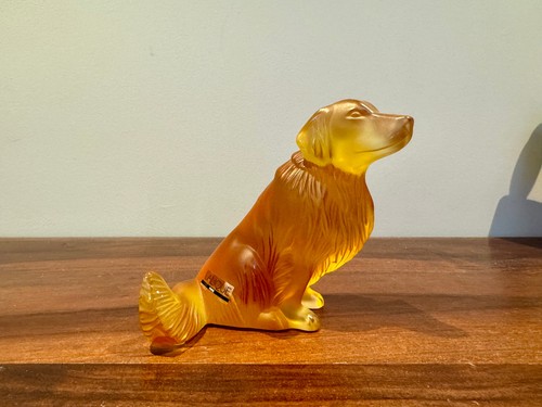 Golden retriever lalique - retriever,
