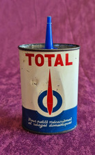 TOTAL  /  burette d'huile en