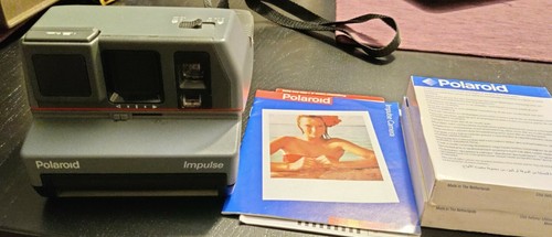 Polaroid impulse 600 - plus, with