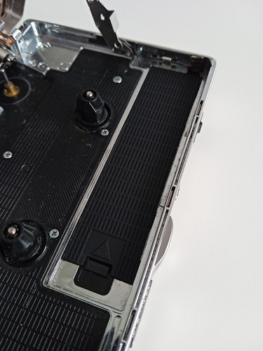 Cache batterie pour walkman - batterie,