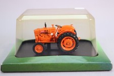 LK443 UH HACHETTE Tracteur