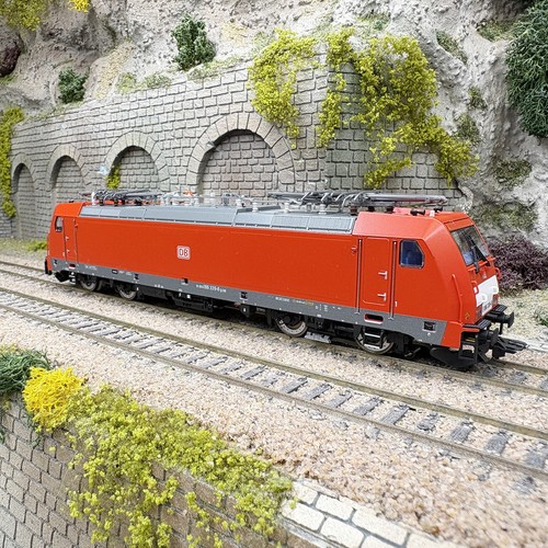 Locomotive électrique 186