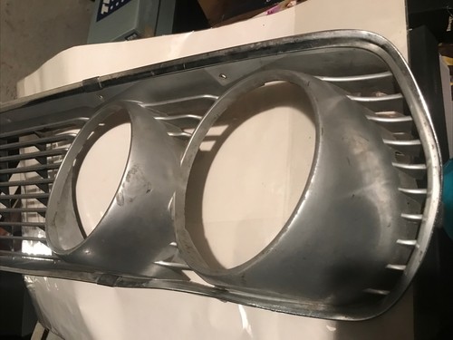 Bmw calandre gauche - e9,