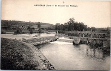 27 ARNIERES - le chantier des flotteurs.