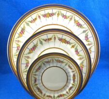 Limoges: Exquisite 31 Piece Dinnerware Service W. Guerin  Limoges, France Estate