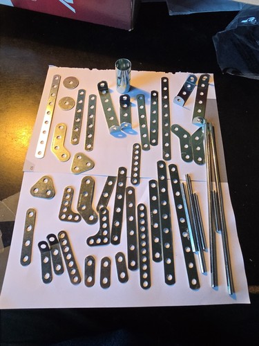 Meccano lot pièces - -,