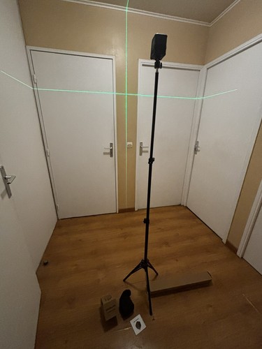 Niveau laser croix vert - niveau,