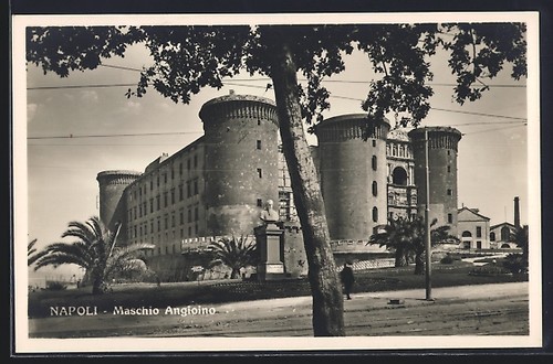 Naples maschio angioino - maschio,