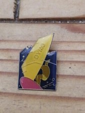 "Pin's Pins Pin Enamel (Company Manufacturer Labeller SURFER ""DYMO" 