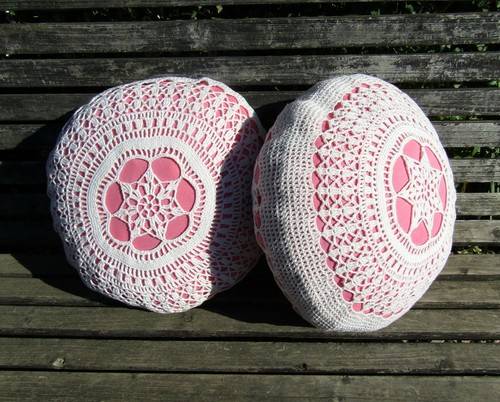 Coussins roses crochet - au,
