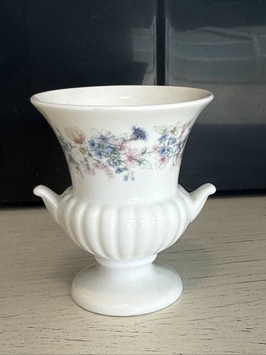 Wedgewood small urn - wedgewood,
