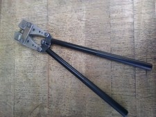 Pince à sertir à barillet