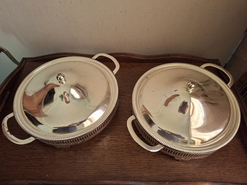 Vends ces deux plats - je,