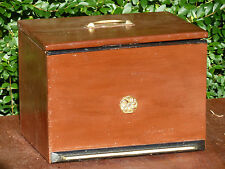 Caisse, coffre  en bois peint, ancien casier, style années 1950