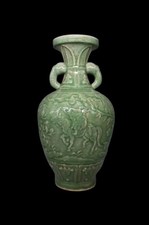Vase chinois céladon sculpté 37cm décor cavaliers & chars style Longquan