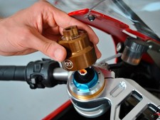 CLE POUR BOUCHONS DE FOURCHE