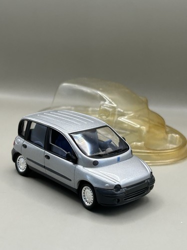 R923 voiture miniature 1 - -,