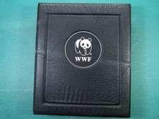 Collection sur le thème WWF